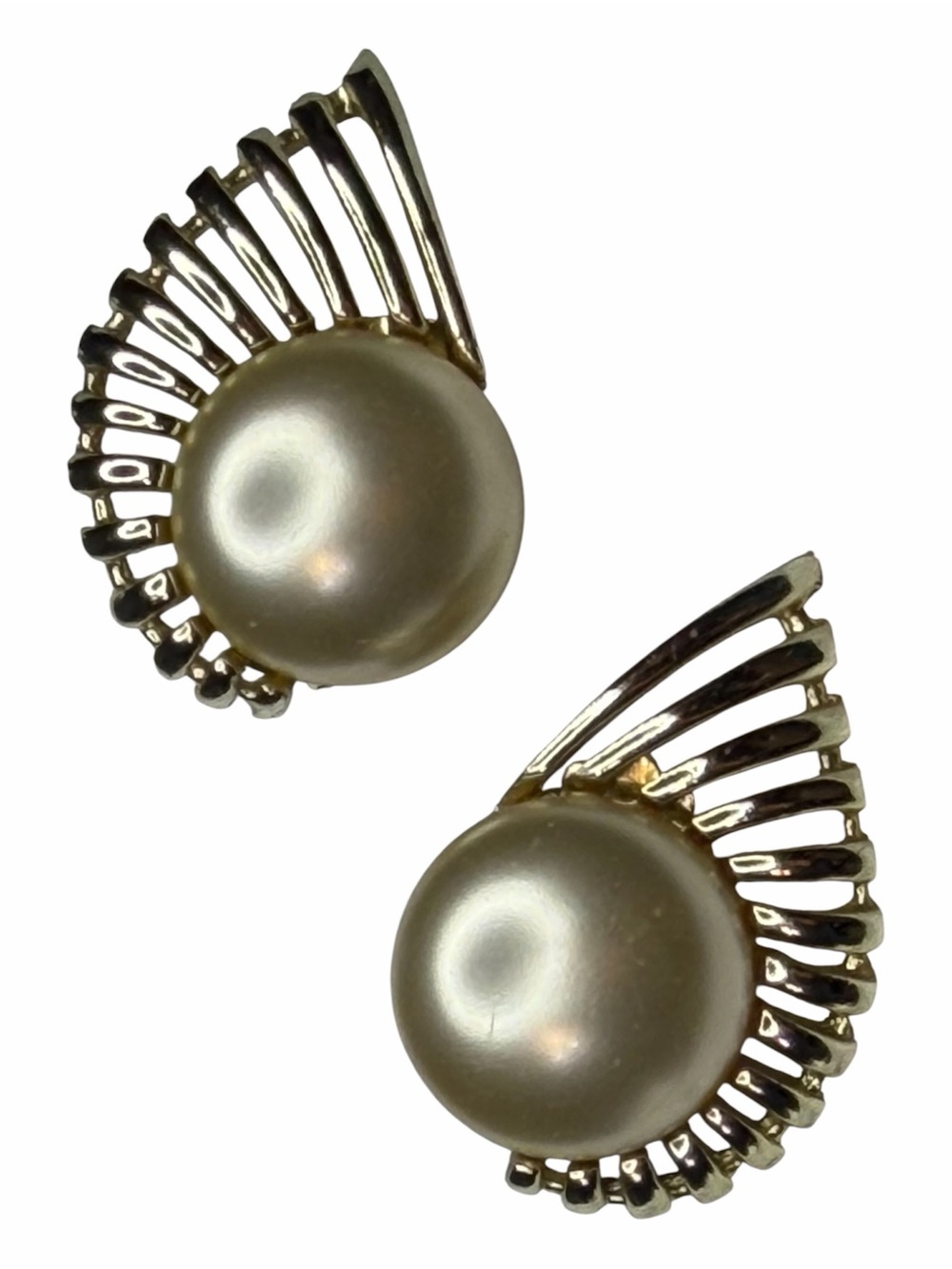 SARAH COVENTRY signed 1956 Pearl Flight Clip on earrings vintage